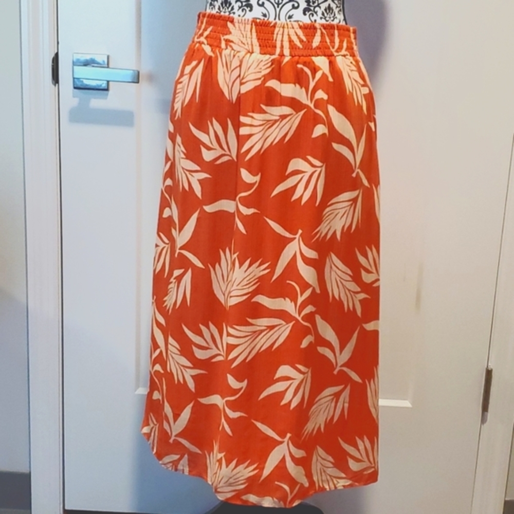 Loft skirt with both side slit